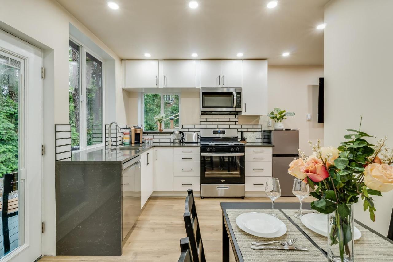Beautiful Place With A Great Location, Free Parking, Wifi & Large Tv. Federal Way Exteriör bild