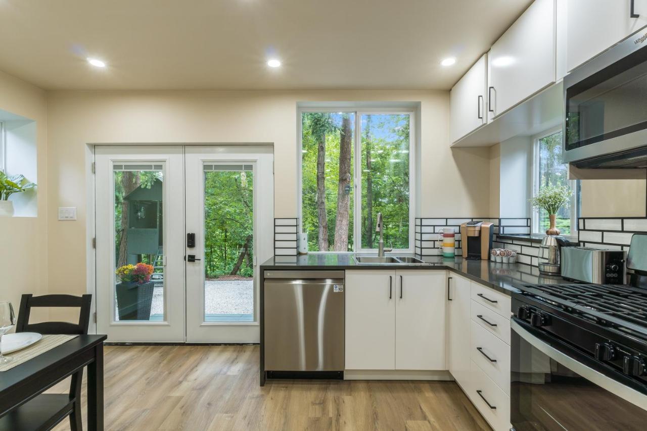 Beautiful Place With A Great Location, Free Parking, Wifi & Large Tv. Federal Way Exteriör bild