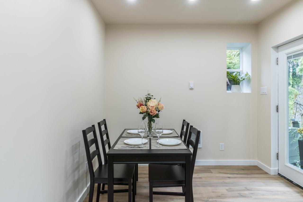 Beautiful Place With A Great Location, Free Parking, Wifi & Large Tv. Federal Way Exteriör bild